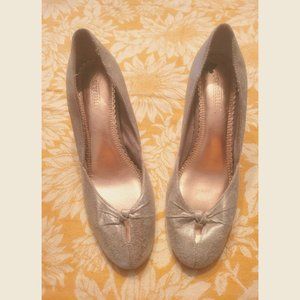 Golden Shoes for a Golden Girl